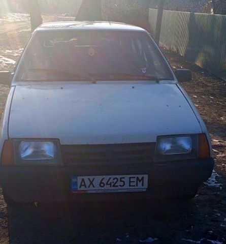 Белый ВАЗ 2109, объемом двигателя 1.5 л и пробегом 350 тыс. км за 1030 $, фото 1 на Automoto.ua