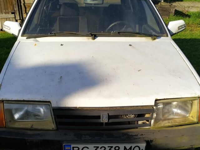Белый ВАЗ 2109, объемом двигателя 1.3 л и пробегом 48 тыс. км за 800 $, фото 1 на Automoto.ua