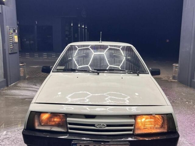 Білий ВАЗ 2109, об'ємом двигуна 1.3 л та пробігом 200 тис. км за 1074 $, фото 1 на Automoto.ua
