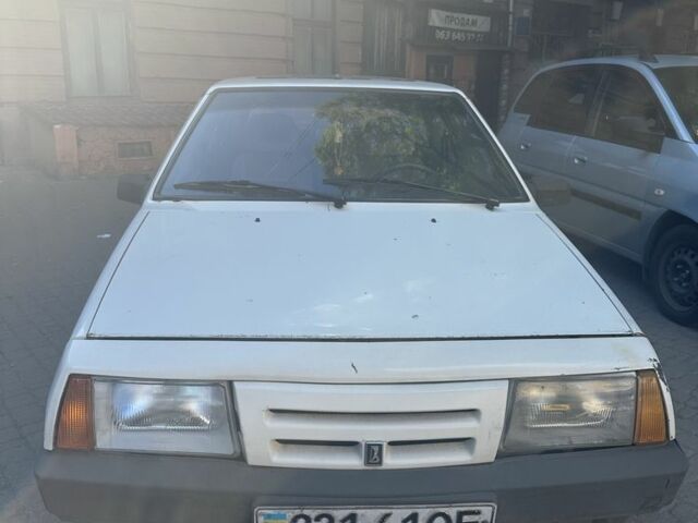 Белый ВАЗ 2109, объемом двигателя 0 л и пробегом 25 тыс. км за 1200 $, фото 1 на Automoto.ua