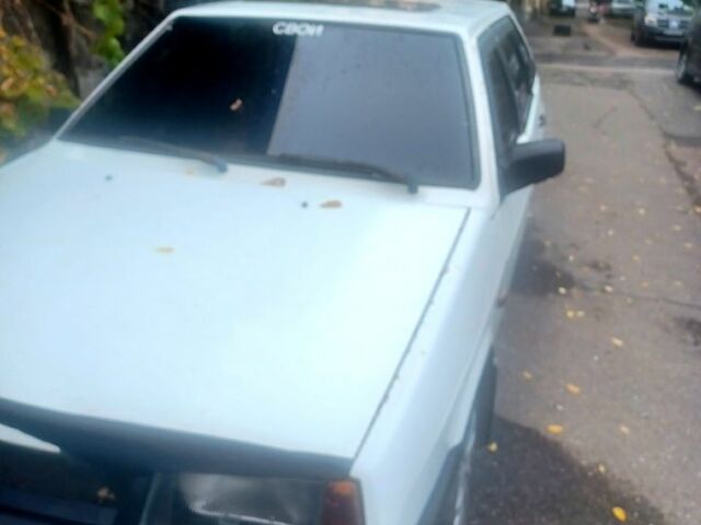 Белый ВАЗ 2109, объемом двигателя 1.5 л и пробегом 0 тыс. км за 2000 $, фото 1 на Automoto.ua