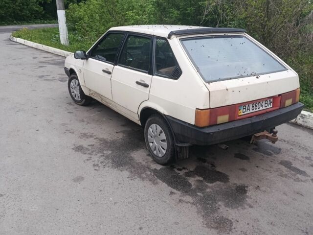 Белый ВАЗ 2109, объемом двигателя 1.3 л и пробегом 100 тыс. км за 1100 $, фото 1 на Automoto.ua