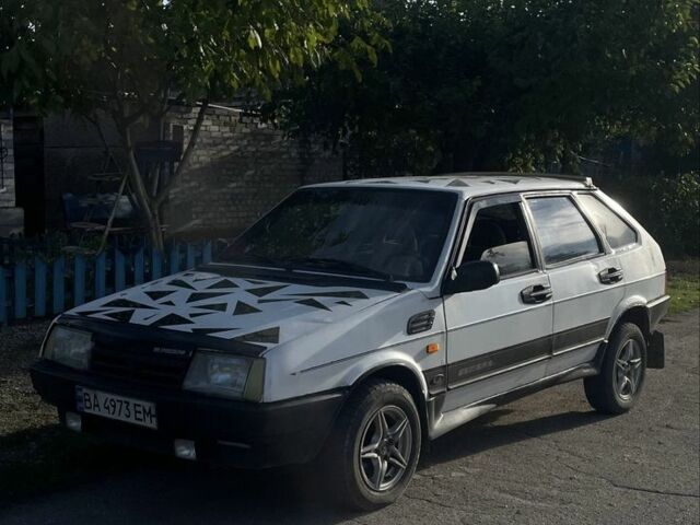Белый ВАЗ 2109, объемом двигателя 1.3 л и пробегом 79 тыс. км за 1100 $, фото 1 на Automoto.ua
