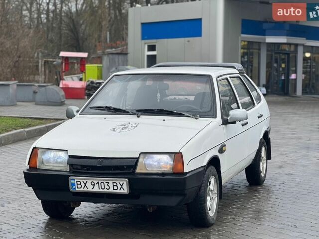 Белый ВАЗ 2109, объемом двигателя 1.3 л и пробегом 250 тыс. км за 850 $, фото 1 на Automoto.ua