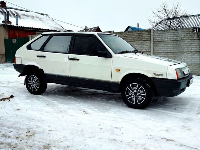 Белый ВАЗ 2109, объемом двигателя 1.3 л и пробегом 250 тыс. км за 850 $, фото 1 на Automoto.ua