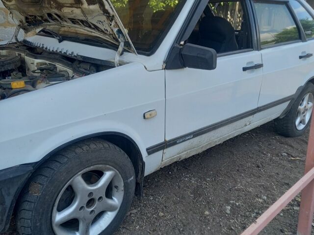 Белый ВАЗ 2109, объемом двигателя 1 л и пробегом 60 тыс. км за 561 $, фото 1 на Automoto.ua