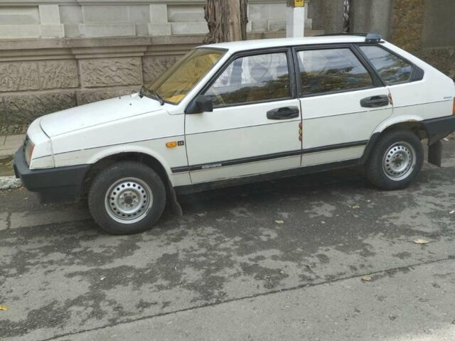 Белый ВАЗ 2109, объемом двигателя 1.5 л и пробегом 124 тыс. км за 1500 $, фото 1 на Automoto.ua
