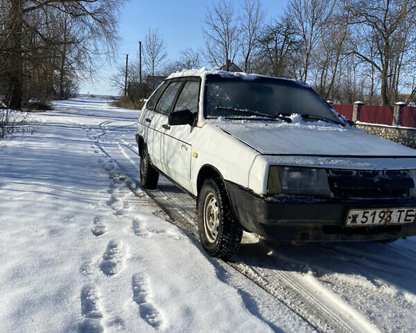 Белый ВАЗ 2109, объемом двигателя 1.5 л и пробегом 86 тыс. км за 550 $, фото 1 на Automoto.ua