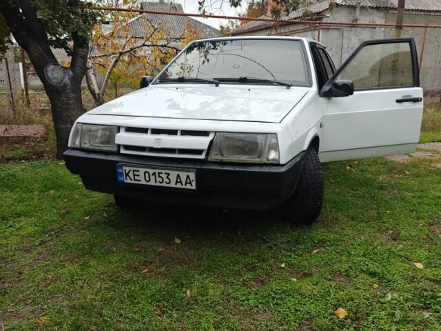 Белый ВАЗ 2109, объемом двигателя 1.3 л и пробегом 288 тыс. км за 670 $, фото 1 на Automoto.ua