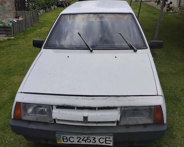 Белый ВАЗ 2109, объемом двигателя 1.29 л и пробегом 354 тыс. км за 700 $, фото 1 на Automoto.ua