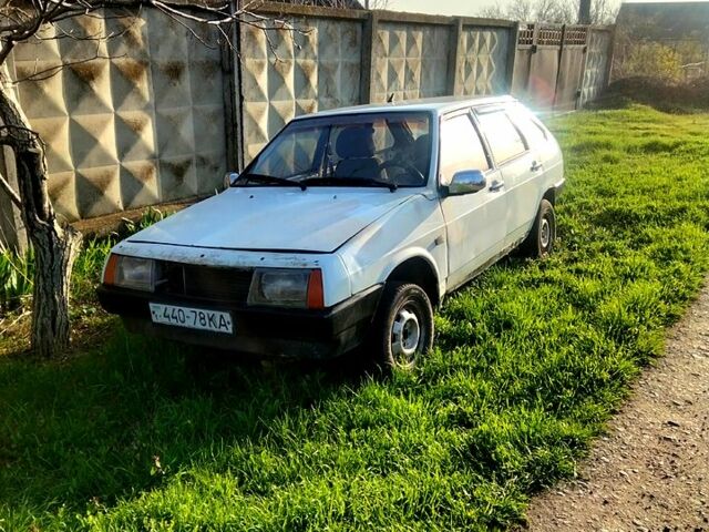 Белый ВАЗ 2109, объемом двигателя 1.3 л и пробегом 0 тыс. км за 300 $, фото 1 на Automoto.ua