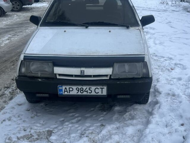 Белый ВАЗ 2109, объемом двигателя 1.5 л и пробегом 189 тыс. км за 700 $, фото 1 на Automoto.ua