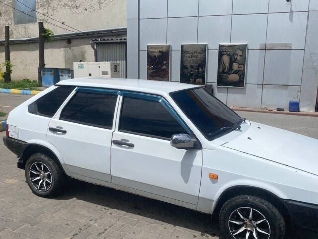 Белый ВАЗ 2109, объемом двигателя 1.5 л и пробегом 100 тыс. км за 1200 $, фото 1 на Automoto.ua