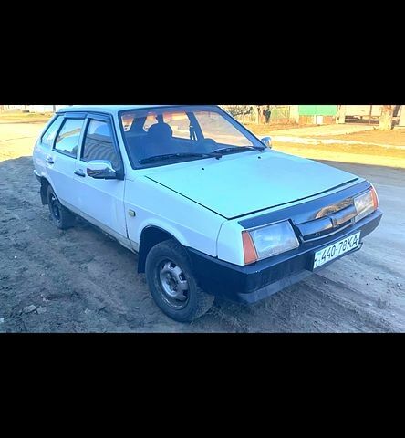 Белый ВАЗ 2109, объемом двигателя 1.5 л и пробегом 0 тыс. км за 250 $, фото 1 на Automoto.ua