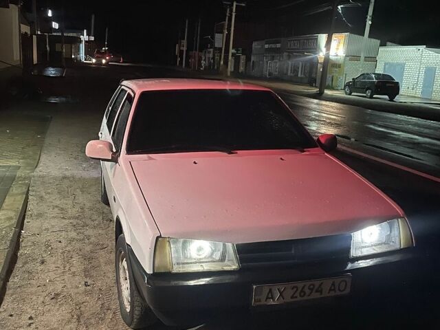 Белый ВАЗ 2109, объемом двигателя 1.29 л и пробегом 100 тыс. км за 1400 $, фото 1 на Automoto.ua