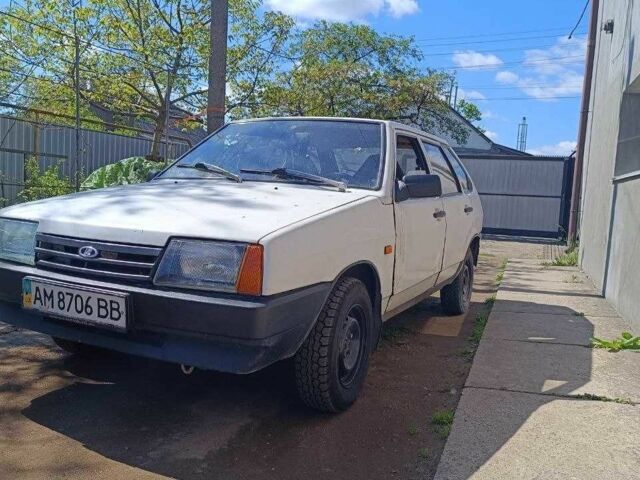 Белый ВАЗ 2109, объемом двигателя 0 л и пробегом 135 тыс. км за 669 $, фото 1 на Automoto.ua