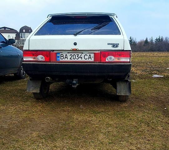 Белый ВАЗ 2109, объемом двигателя 1.3 л и пробегом 22 тыс. км за 400 $, фото 1 на Automoto.ua