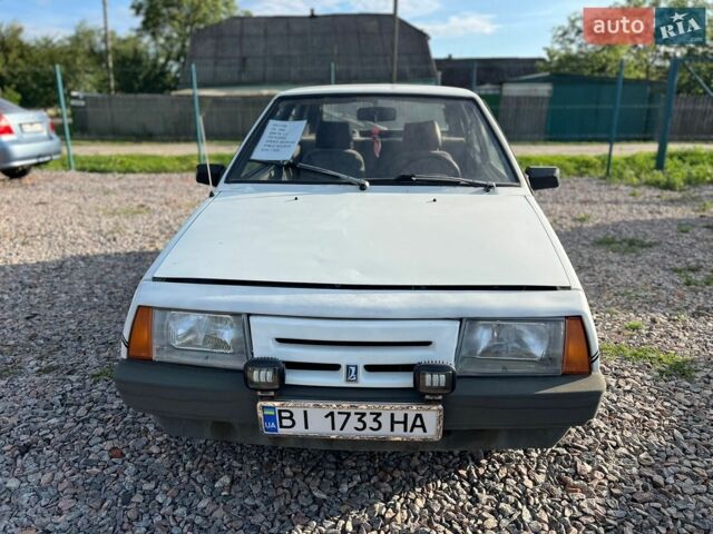 Белый ВАЗ 2109, объемом двигателя 1.5 л и пробегом 199 тыс. км за 1300 $, фото 1 на Automoto.ua