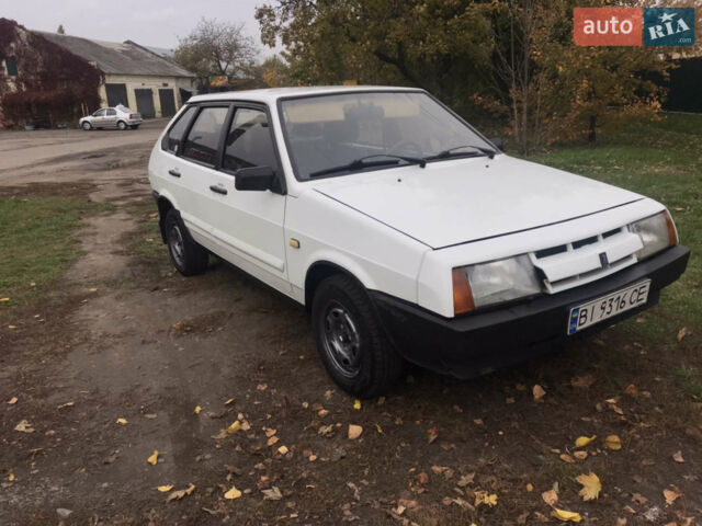 Белый ВАЗ 2109, объемом двигателя 1.6 л и пробегом 300 тыс. км за 1700 $, фото 1 на Automoto.ua