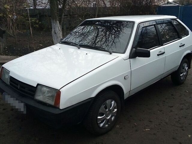 Білий ВАЗ 2109, об'ємом двигуна 1.5 л та пробігом 200 тис. км за 1000 $, фото 1 на Automoto.ua