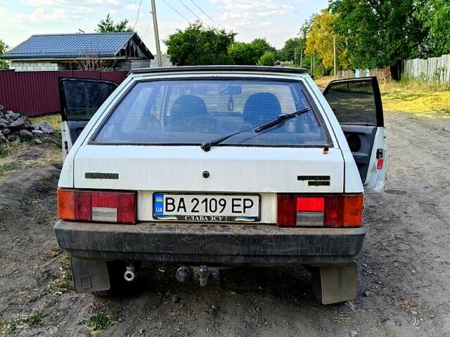 Белый ВАЗ 2109, объемом двигателя 1.5 л и пробегом 75 тыс. км за 1110 $, фото 1 на Automoto.ua