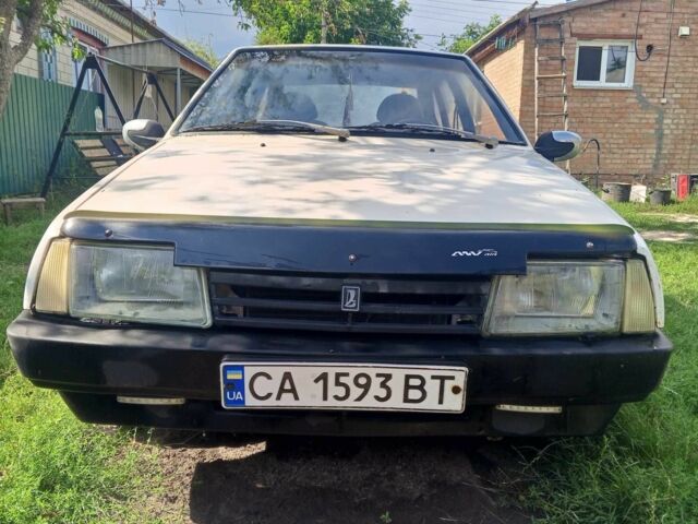 Белый ВАЗ 2109, объемом двигателя 1.3 л и пробегом 150 тыс. км за 800 $, фото 1 на Automoto.ua