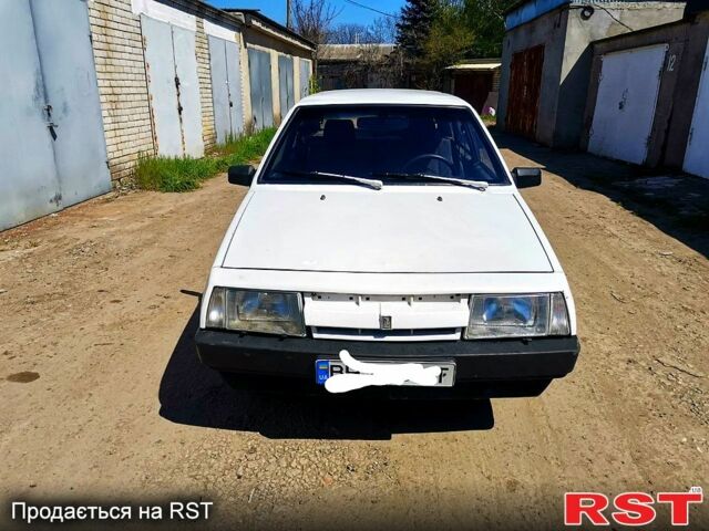 Белый ВАЗ 2109, объемом двигателя 1.3 л и пробегом 0 тыс. км за 700 $, фото 1 на Automoto.ua