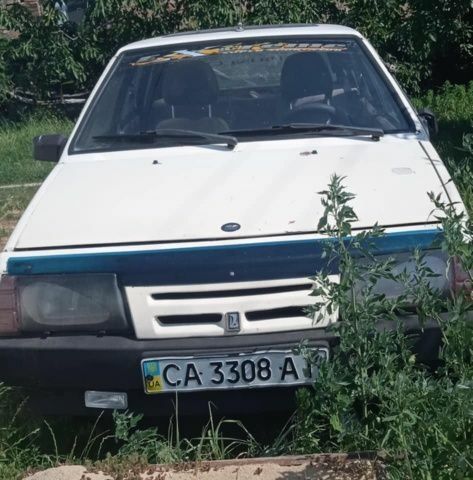 Белый ВАЗ 2109, объемом двигателя 1.5 л и пробегом 41 тыс. км за 45000 $, фото 1 на Automoto.ua