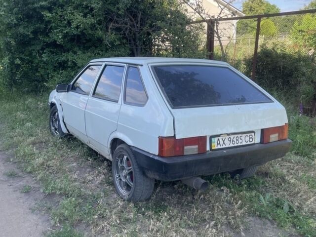 Белый ВАЗ 2109, объемом двигателя 1.3 л и пробегом 300 тыс. км за 676 $, фото 1 на Automoto.ua