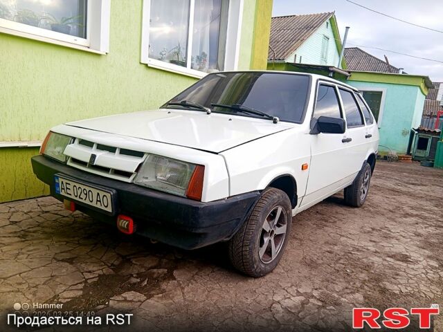 Белый ВАЗ 2109, объемом двигателя 1.3 л и пробегом 45 тыс. км за 1800 $, фото 1 на Automoto.ua