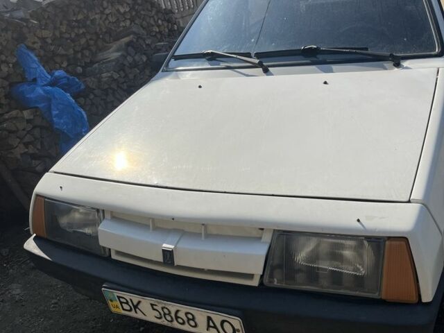 Білий ВАЗ 2109, об'ємом двигуна 11.3 л та пробігом 1000 тис. км за 903 $, фото 1 на Automoto.ua