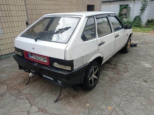 ВАЗ 2109 1990 в Днепре (Днепропетровске) на Automoto.ua Белый ВАЗ 2109, объемом двигателя 1.5 л и пробегом 150 тыс. км за 1200 $, фото 1 на Automoto.ua