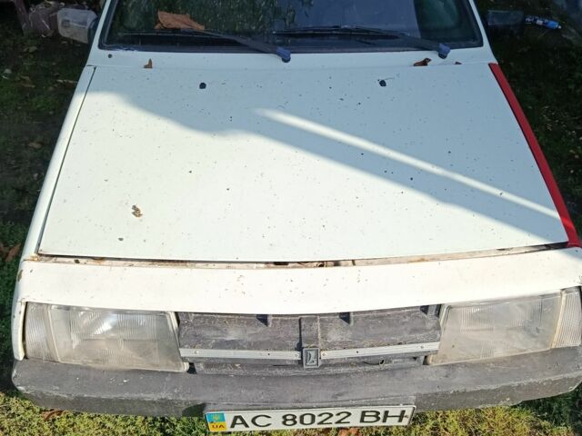 Белый ВАЗ 2109, объемом двигателя 1 л и пробегом 140 тыс. км за 350 $, фото 1 на Automoto.ua