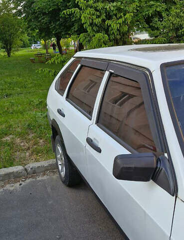 Белый ВАЗ 2109, объемом двигателя 1.5 л и пробегом 456 тыс. км за 1100 $, фото 1 на Automoto.ua