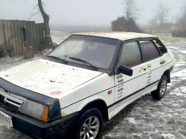 Білий ВАЗ 2109, об'ємом двигуна 1.5 л та пробігом 120 тис. км за 400 $, фото 1 на Automoto.ua