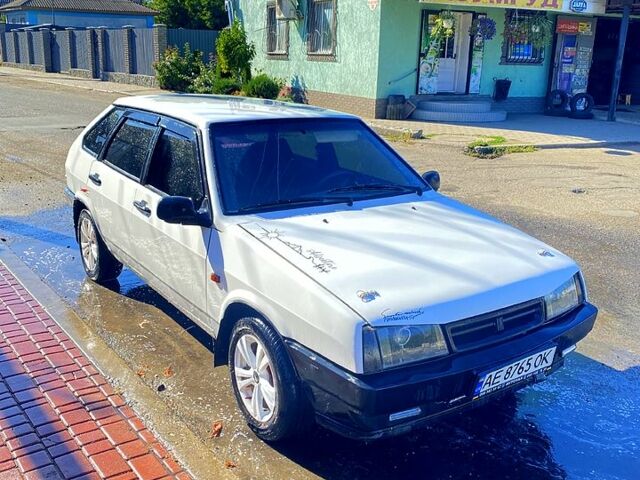 Белый ВАЗ 2109, объемом двигателя 1.5 л и пробегом 0 тыс. км за 1700 $, фото 1 на Automoto.ua