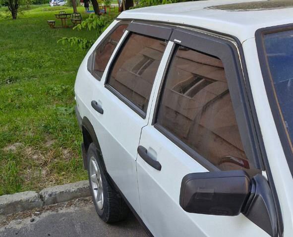 Белый ВАЗ 2109, объемом двигателя 1.5 л и пробегом 456 тыс. км за 1100 $, фото 1 на Automoto.ua