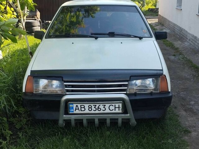 Белый ВАЗ 2109, объемом двигателя 1.3 л и пробегом 3 тыс. км за 938 $, фото 1 на Automoto.ua