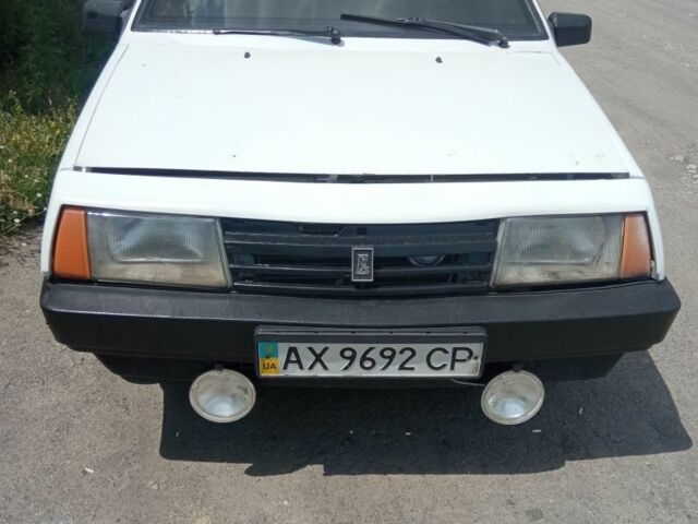 Белый ВАЗ 2109, объемом двигателя 1 л и пробегом 120 тыс. км за 560 $, фото 1 на Automoto.ua