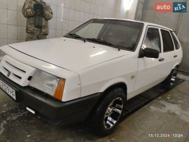 Белый ВАЗ 2109, объемом двигателя 1.3 л и пробегом 86 тыс. км за 1500 $, фото 1 на Automoto.ua