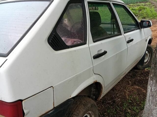 Белый ВАЗ 2109, объемом двигателя 0 л и пробегом 2 тыс. км за 448 $, фото 1 на Automoto.ua
