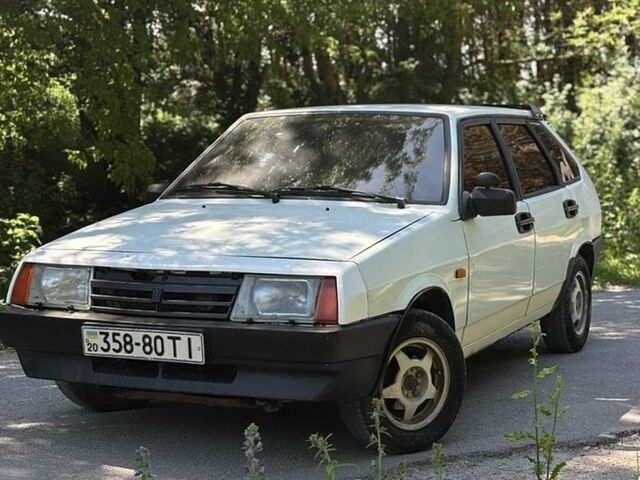 Белый ВАЗ 2109, объемом двигателя 1.3 л и пробегом 99 тыс. км за 700 $, фото 1 на Automoto.ua