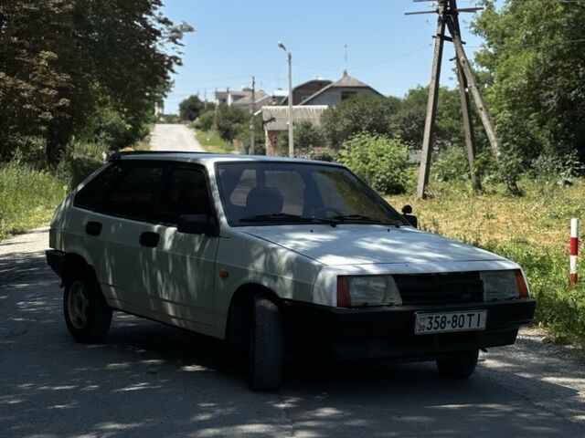 Белый ВАЗ 2109, объемом двигателя 1.5 л и пробегом 100 тыс. км за 750 $, фото 1 на Automoto.ua