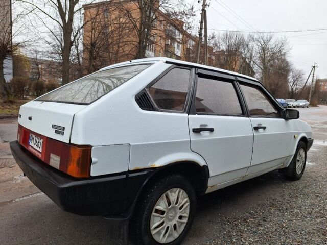 Белый ВАЗ 2109, объемом двигателя 0 л и пробегом 231 тыс. км за 500 $, фото 1 на Automoto.ua
