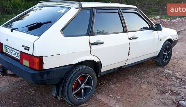 Белый ВАЗ 2109, объемом двигателя 1.3 л и пробегом 50 тыс. км за 900 $, фото 1 на Automoto.ua