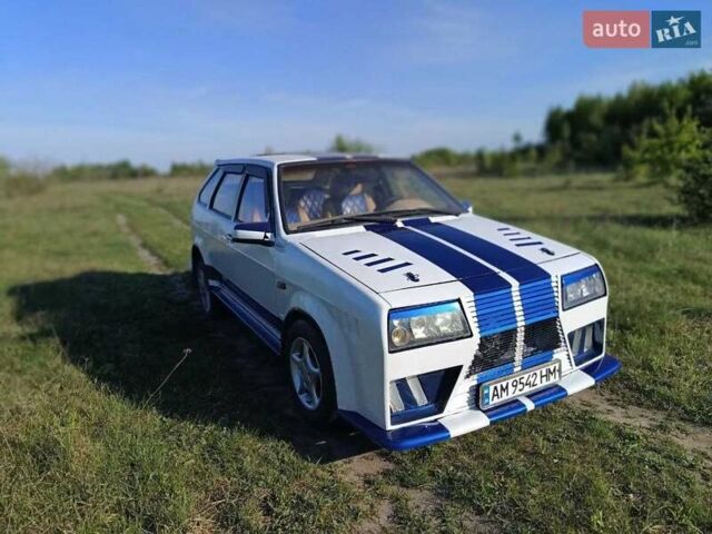 Белый ВАЗ 2109, объемом двигателя 1.5 л и пробегом 300 тыс. км за 1900 $, фото 1 на Automoto.ua