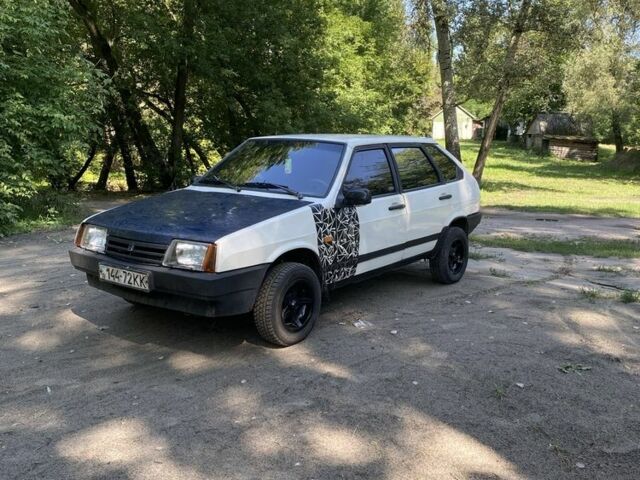 Белый ВАЗ 2109, объемом двигателя 0 л и пробегом 100 тыс. км за 1100 $, фото 1 на Automoto.ua