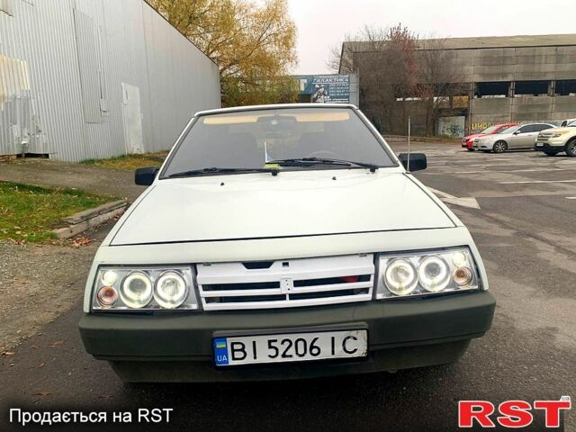 Білий ВАЗ 2109, об'ємом двигуна 1.5 л та пробігом 82 тис. км за 1550 $, фото 1 на Automoto.ua