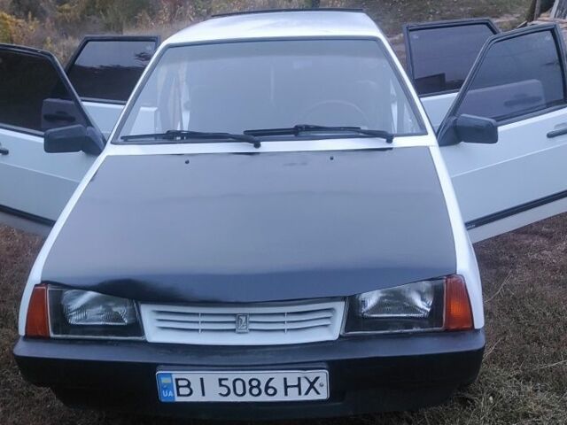 Білий ВАЗ 2109, об'ємом двигуна 1.3 л та пробігом 200 тис. км за 600 $, фото 1 на Automoto.ua