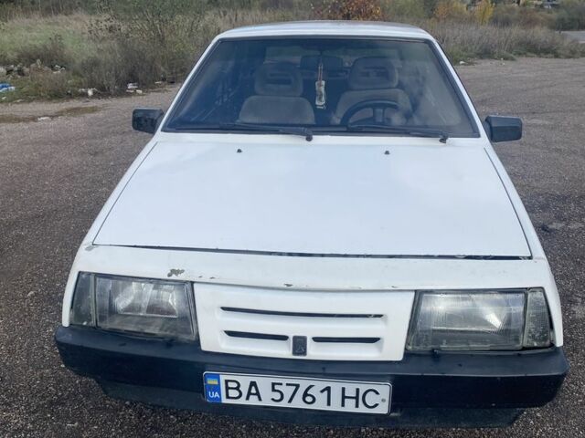 Білий ВАЗ 2109, об'ємом двигуна 1.5 л та пробігом 88 тис. км за 1079 $, фото 1 на Automoto.ua